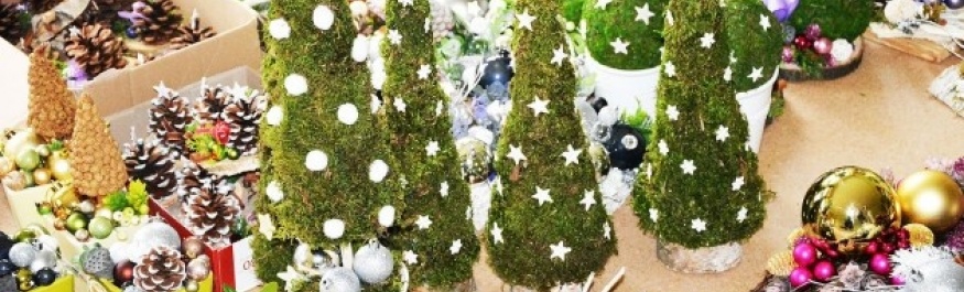 Kiermasz Świąteczny w Szkole Podstawowej w Ostaszewie Kliknięcie w obrazek spowoduje wyświetlenie jego powiększenia
