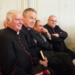 Poświęcenie Symboli Gminy przez księży z Gminy Łysomice i Chełmża.